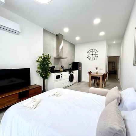 Valencia Urban Escape Comfort Meets Luxury, 4 Ppl Apartment Exterior photo