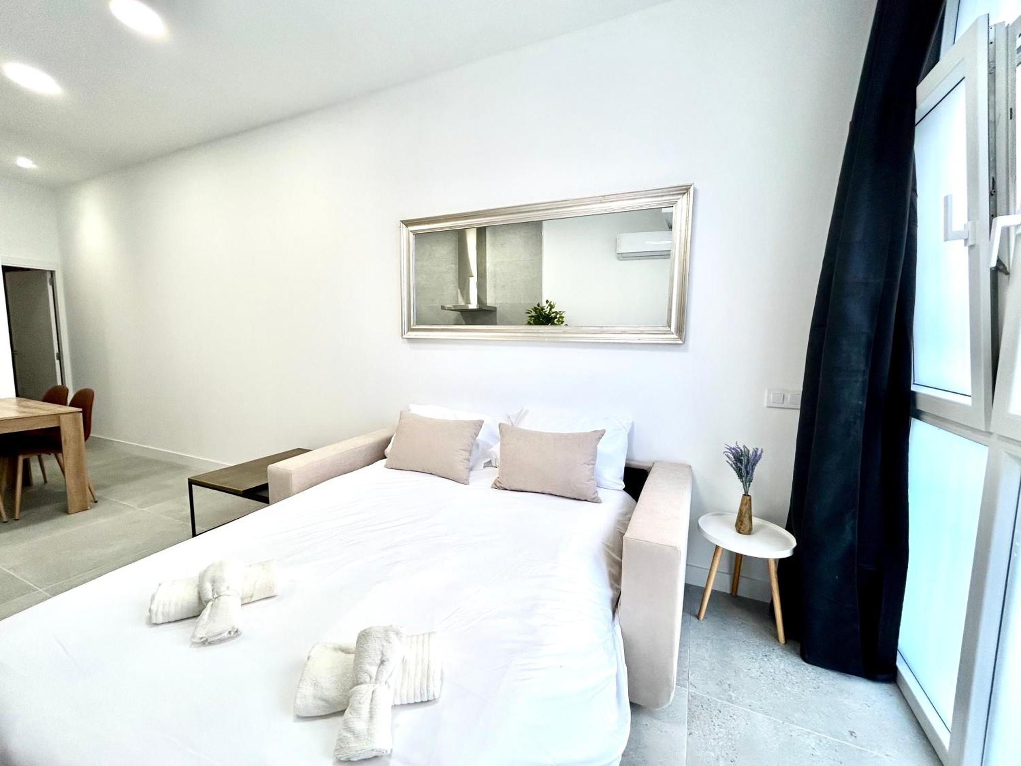 Valencia Urban Escape Comfort Meets Luxury, 4 Ppl Apartment Exterior photo